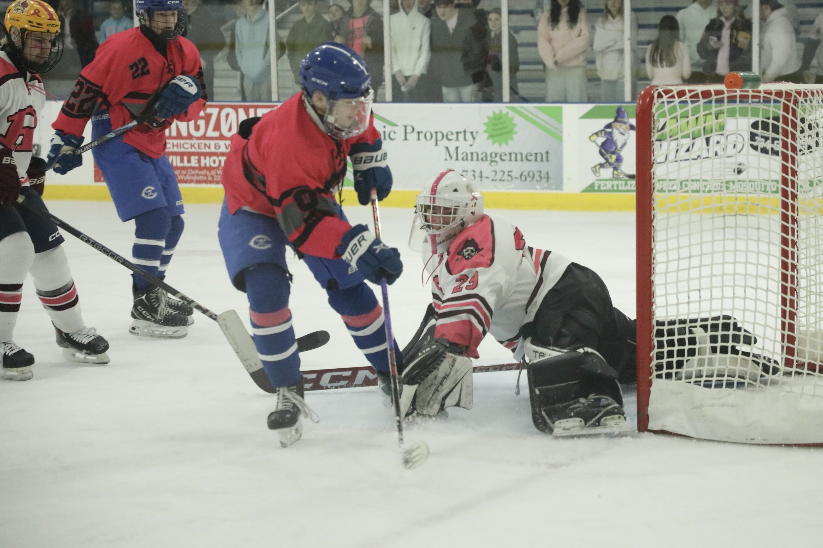 The Gibraltar Carlson ice hockey team won its fourth straight game overall with a 5-1 victory over Riverview-Cabrini United on Feb 6, 2026. (CONSTANCE YORK -- For MediaNews Group)